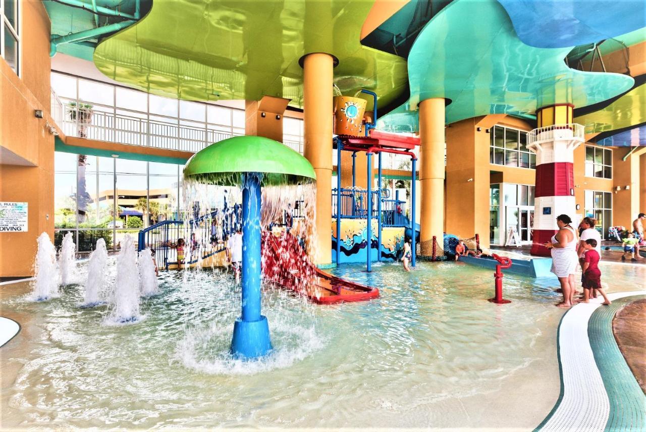 Splash Condo, Aqua Park, Lazy River Appartement